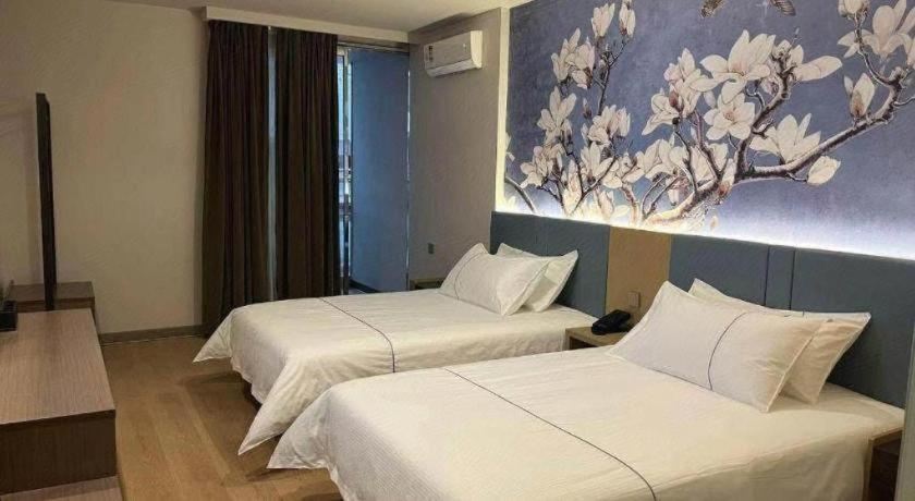 Magnotel Hotel Shanghai Railway Station Magnolia Plaza Exterior photo